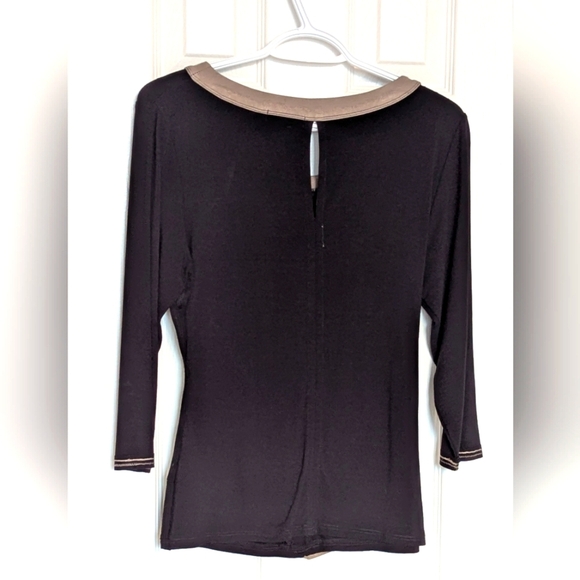 Kenneth Cole Reaction Women's (Size Medium) Black Top With Front Tan Draping - Picture 6 of 12